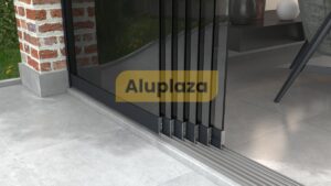 6-rails glazen schuifwand (getint)